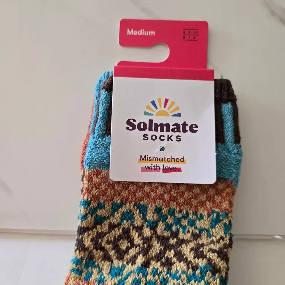 NWT  Soulmate Cattail Crew Socks NEW Size M Medium Women 8-10/Men 7-9